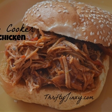 Deeeelicious Easy Slow Cooker BBQ Pulled Chicken Recipe