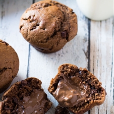 Nutella Stuffed Double Chocolate Muffins