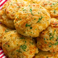 Buttermilk Cheddar Bay Biscuits
