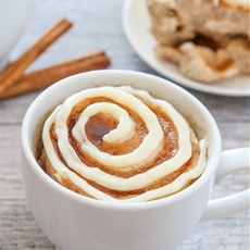 Cinnamon Roll Mug Cake